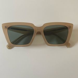 Raen sunglasses with case